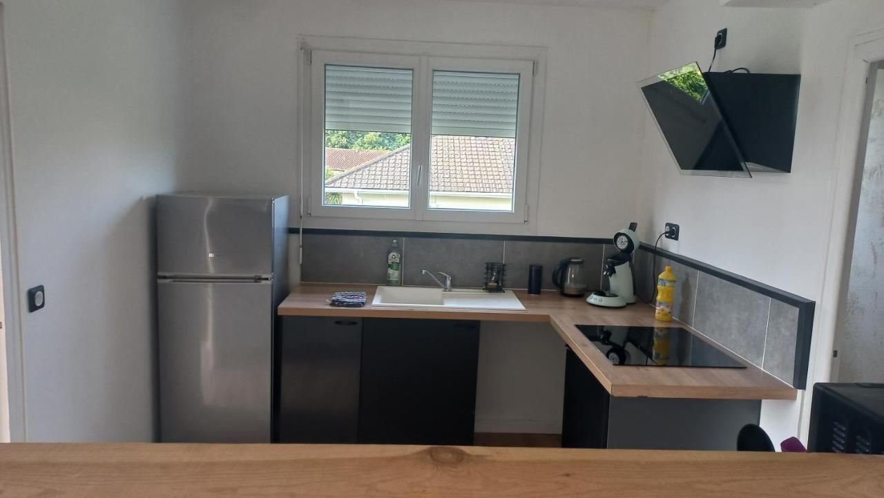 Maison Spacieuse Avec Un Terrain Casseneuil Εξωτερικό φωτογραφία